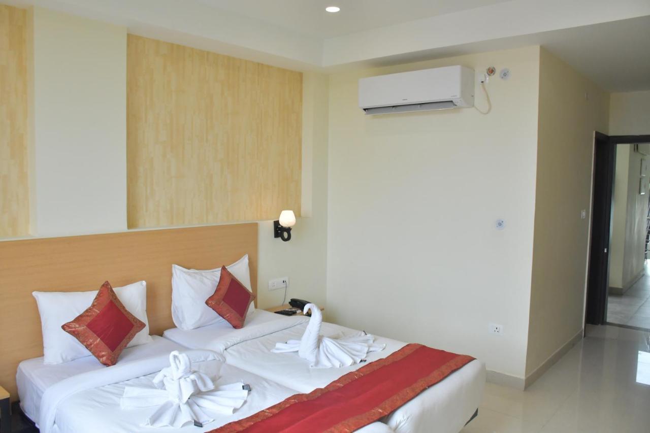 Hotel Yatharth Inn 바라나시 외부 사진