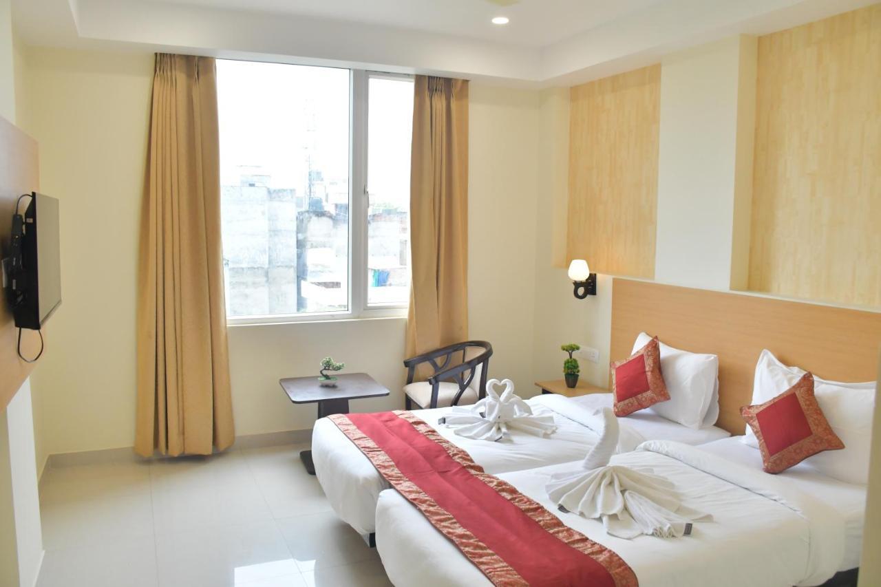 Hotel Yatharth Inn 바라나시 외부 사진