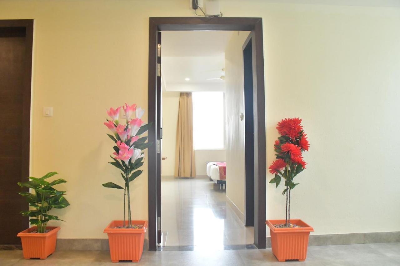 Hotel Yatharth Inn 바라나시 외부 사진