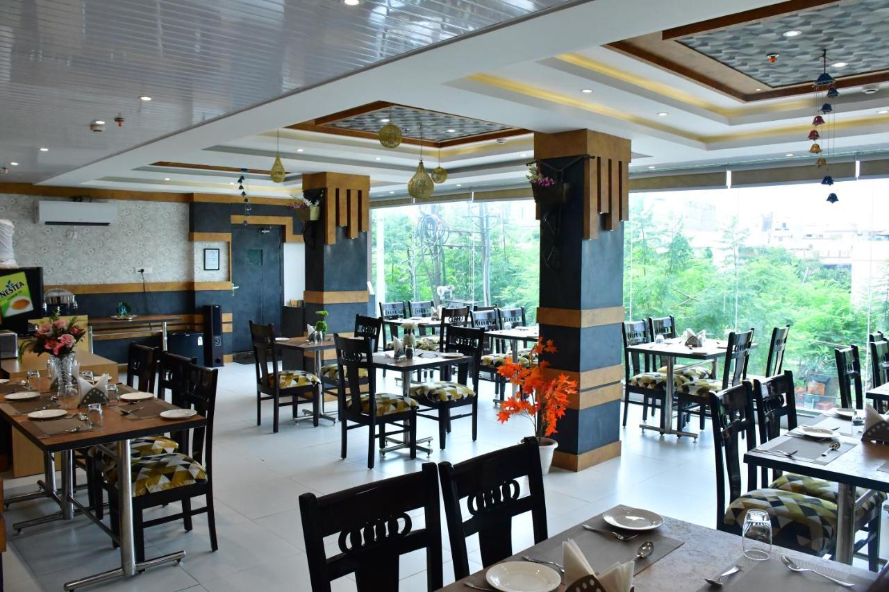 Hotel Yatharth Inn 바라나시 외부 사진