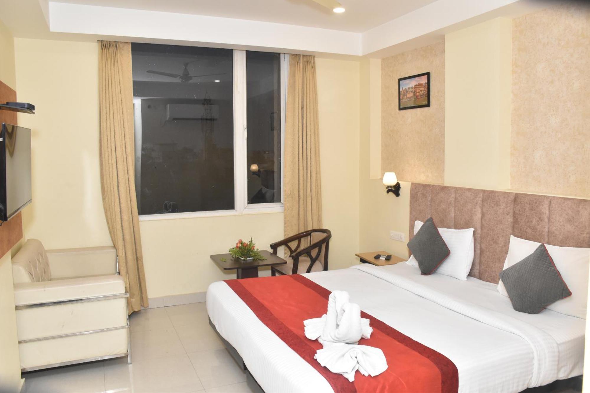 Hotel Yatharth Inn 바라나시 외부 사진